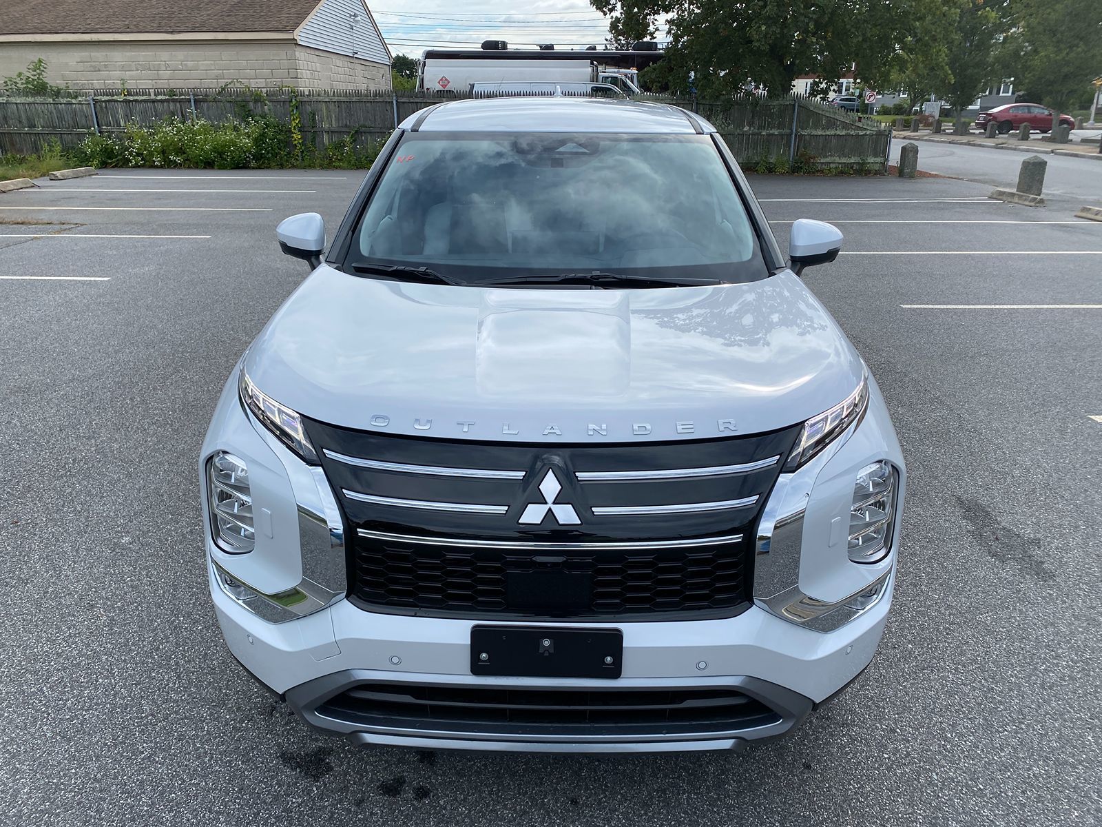 2025 Mitsubishi Outlander SE S-AWC photo 3