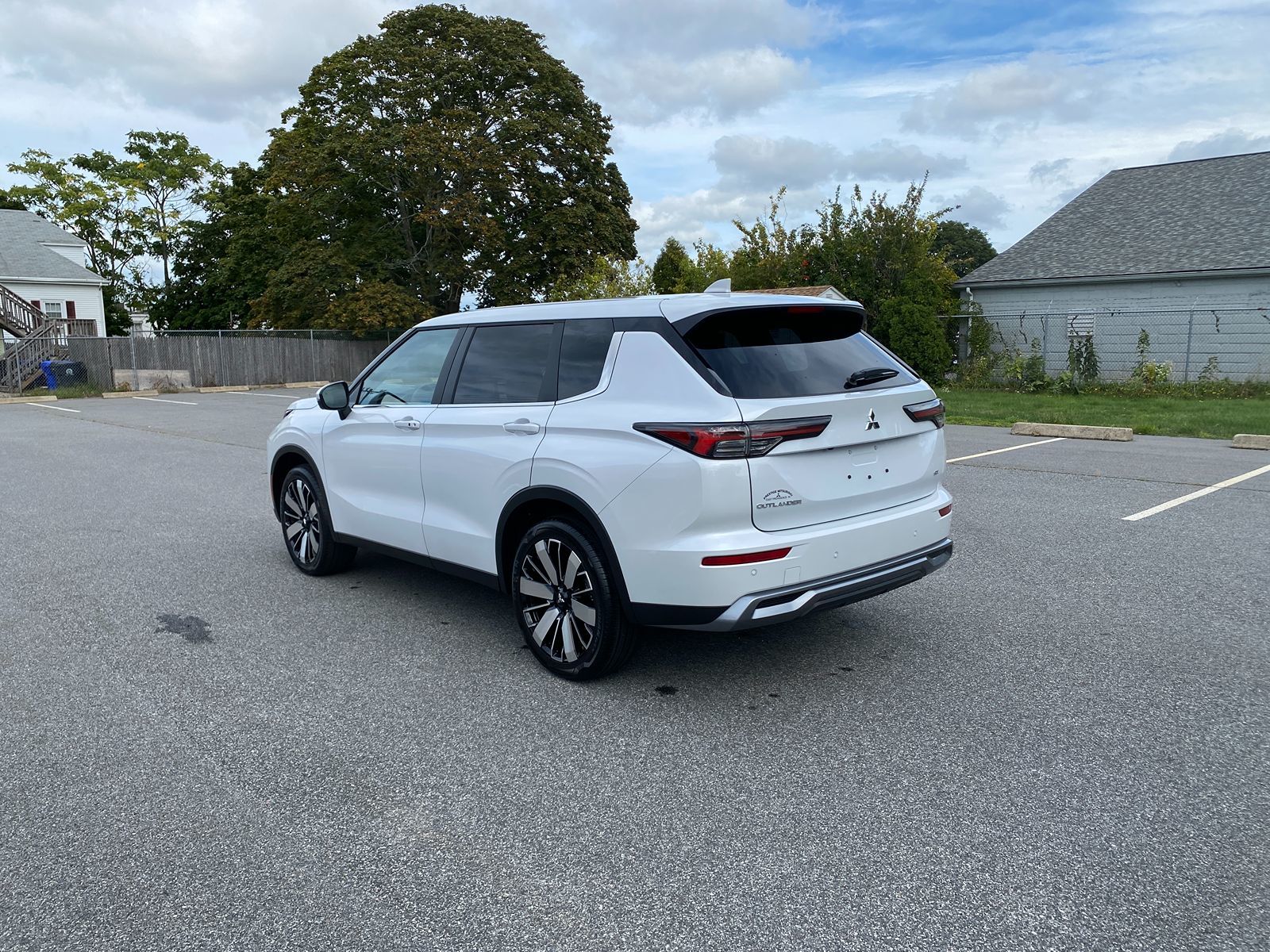 2025 Mitsubishi Outlander SE S-AWC photo 7