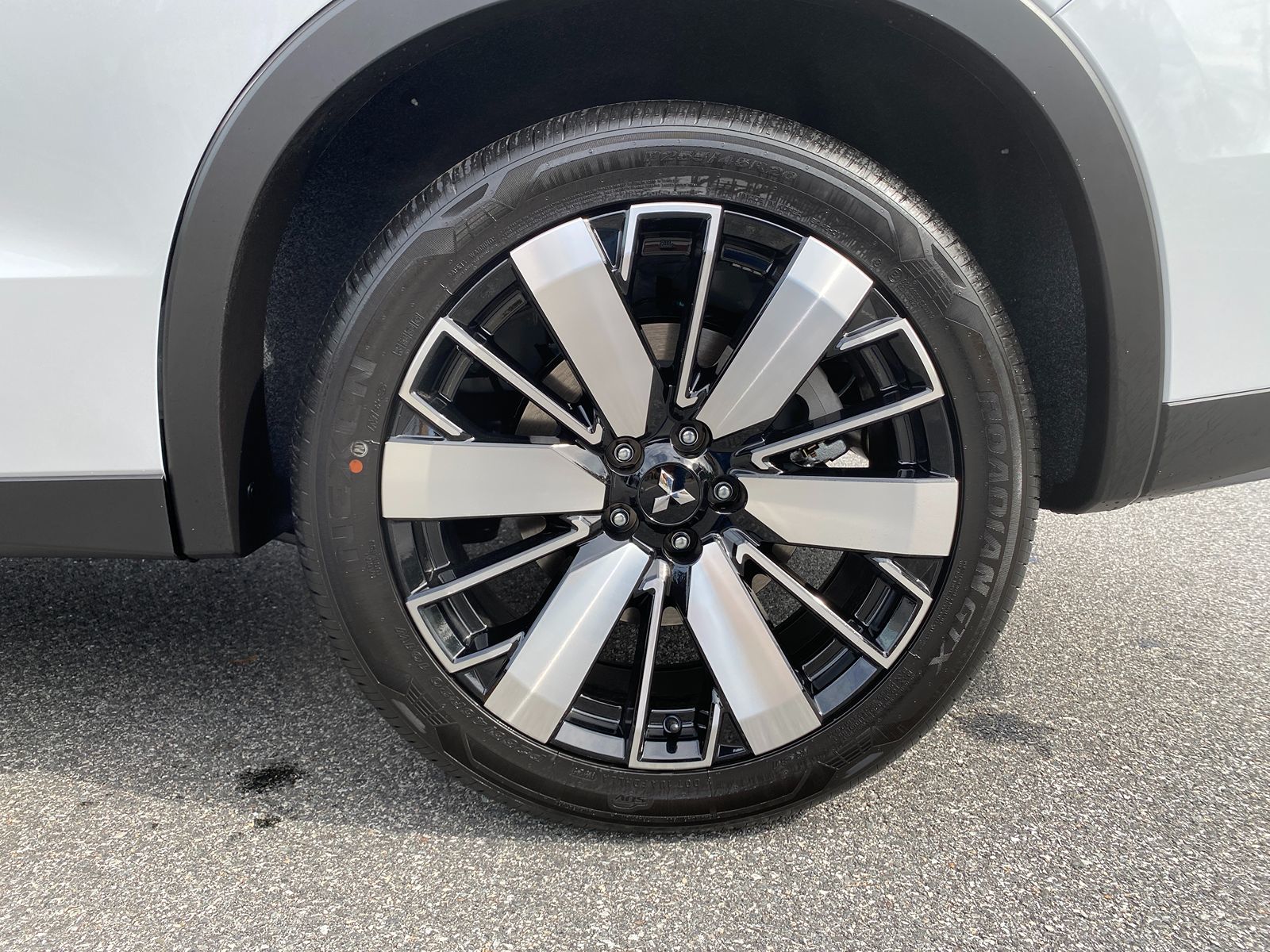 2025 Mitsubishi Outlander SE S-AWC photo 25