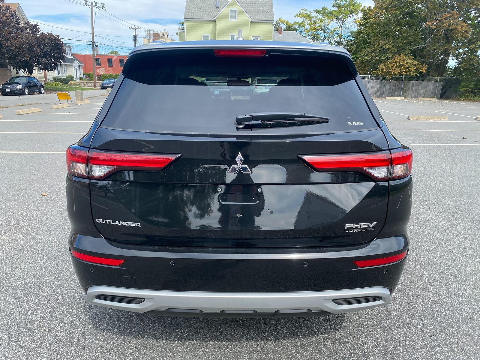 2025 Mitsubishi Outlander PHEV SEL Platinum photo 5