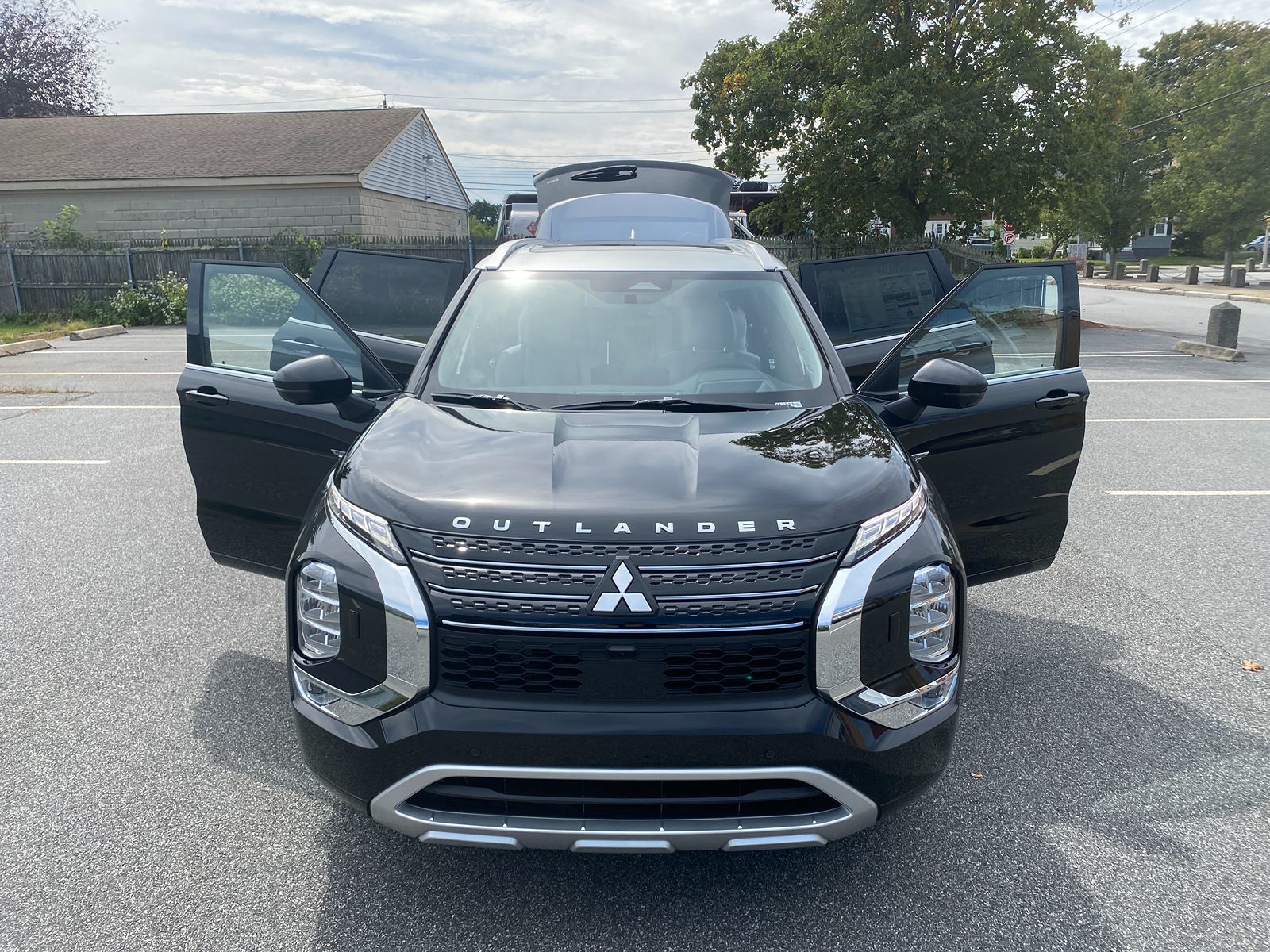 2025 Mitsubishi Outlander PHEV SEL Platinum photo 27