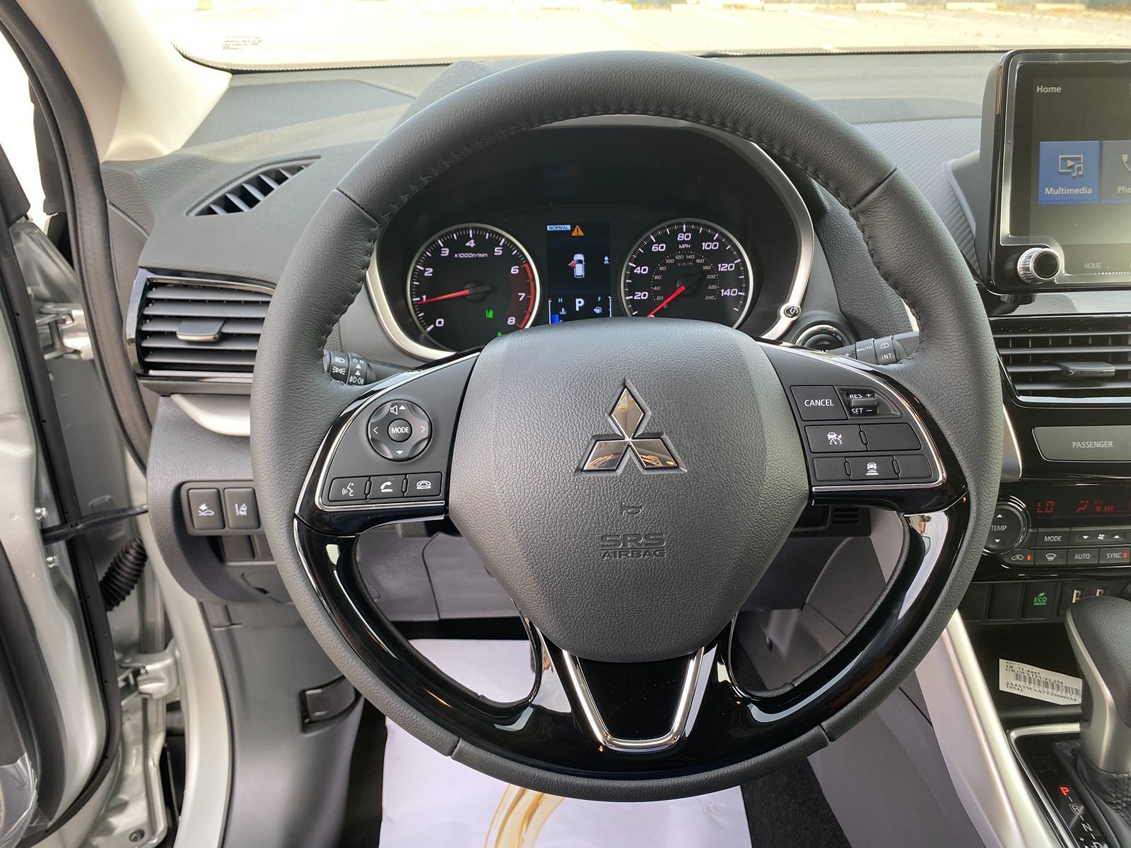 2026 Mitsubishi Eclipse Cross SE photo 13