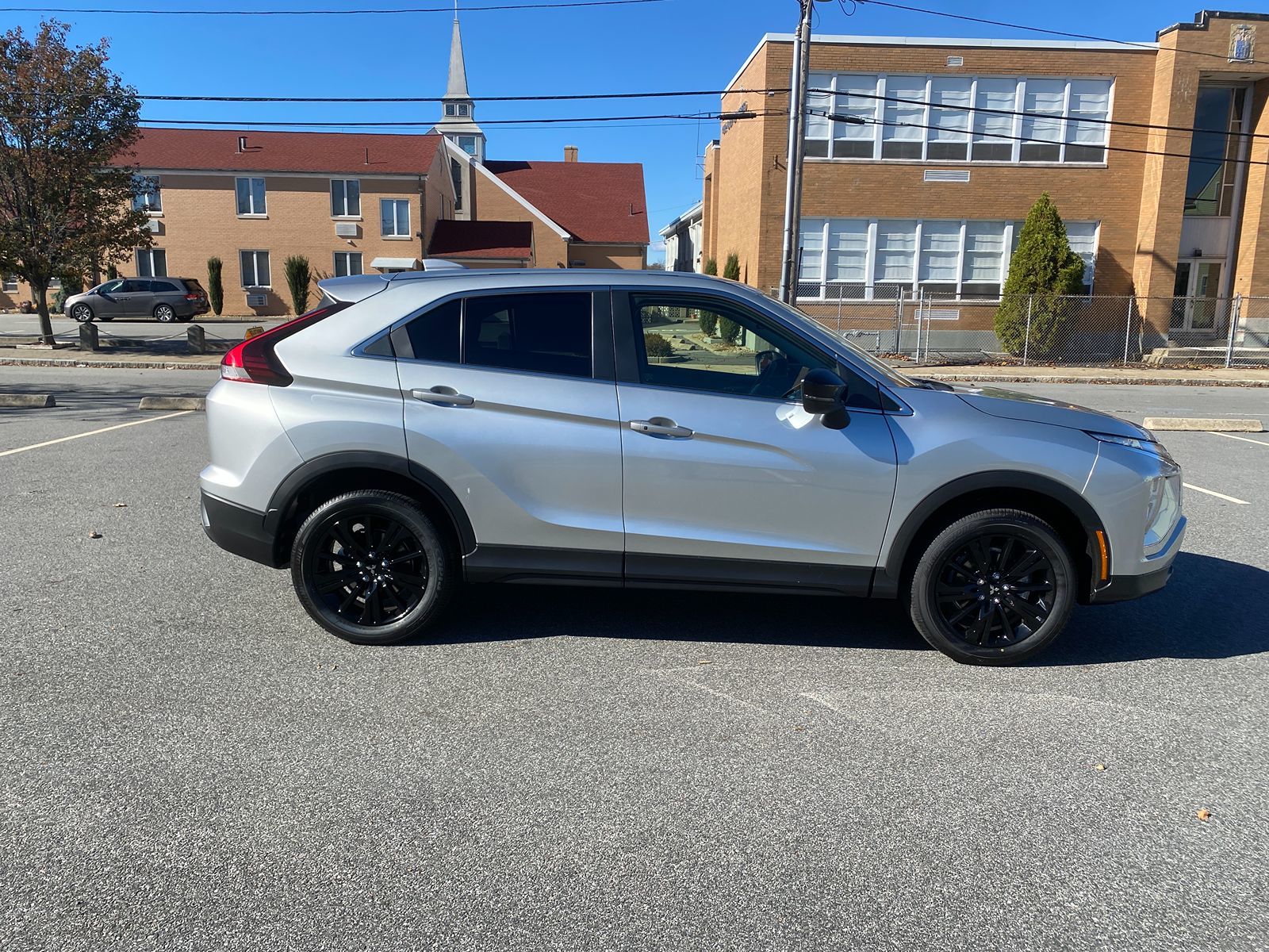 2026 Mitsubishi Eclipse Cross LE Ralliart photo 3