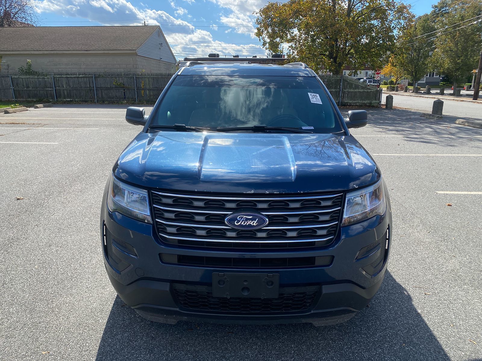 2017 Ford Explorer Base photo 3