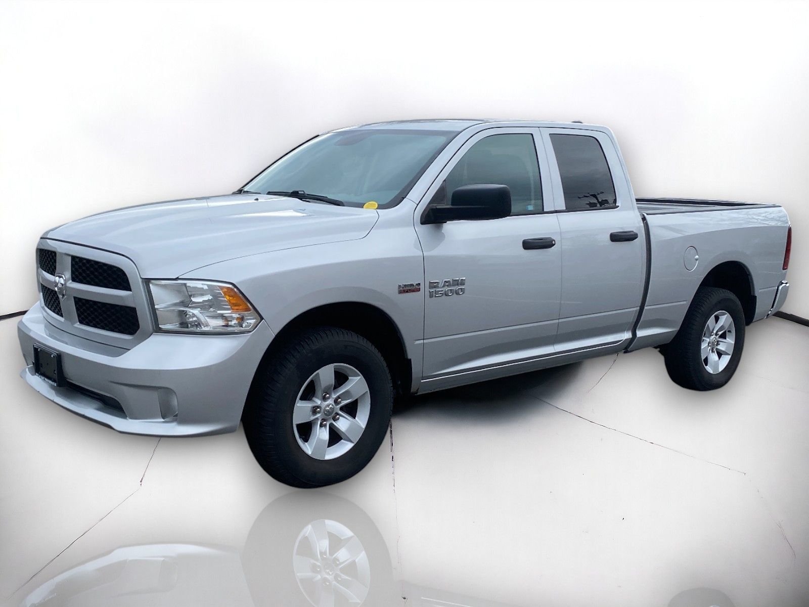 2016 Ram 1500 Express photo 2