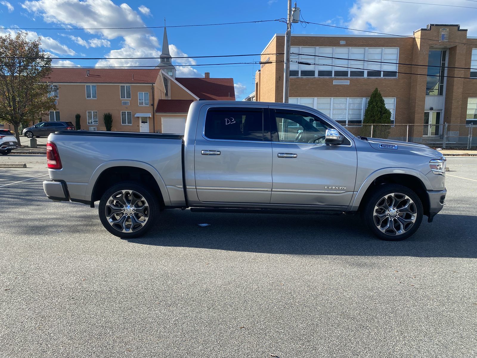 2022 Ram 1500 Limited photo 4