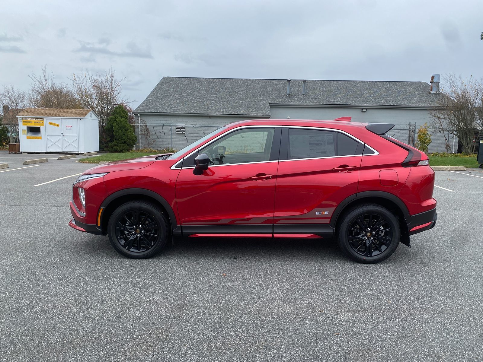 2026 Mitsubishi Eclipse Cross LE Ralliart photo 3