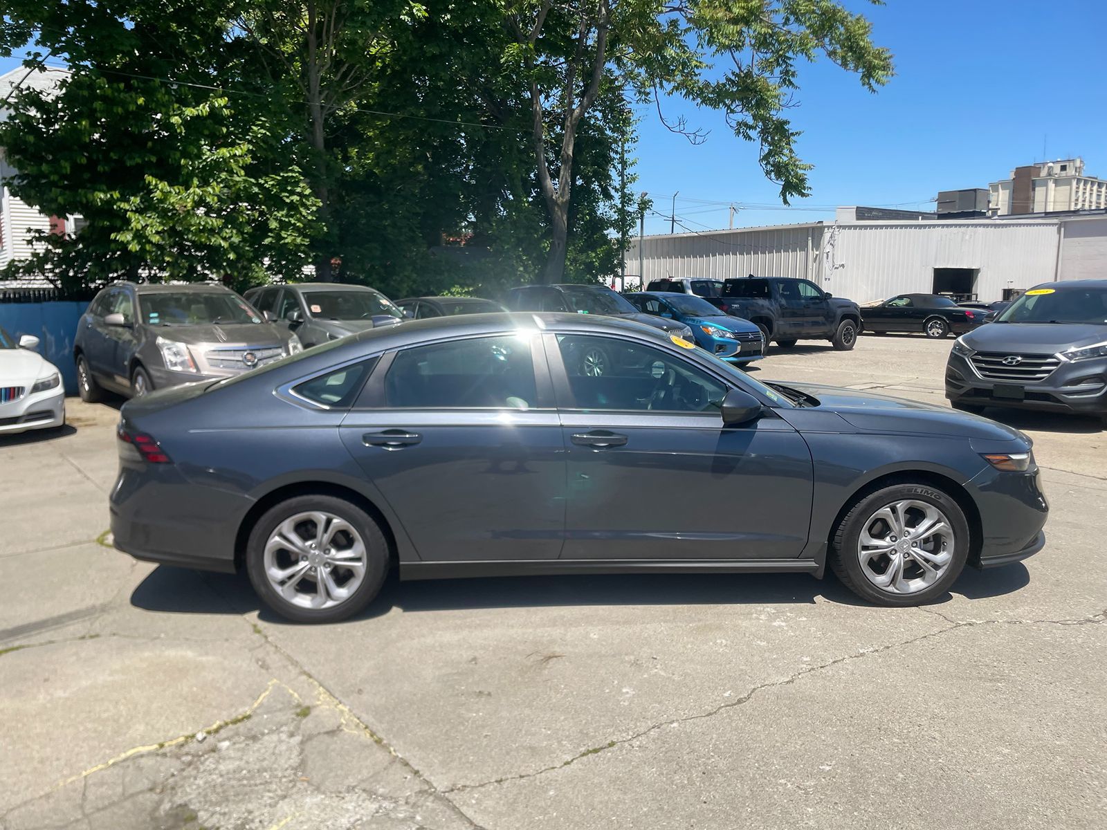 2023 Honda Accord LX - Photo 4