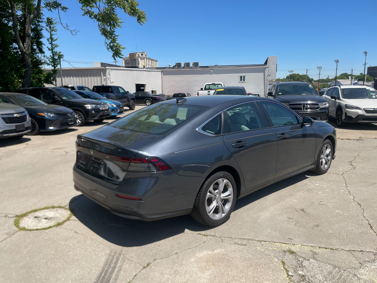 2023 Honda Accord LX - Photo 5
