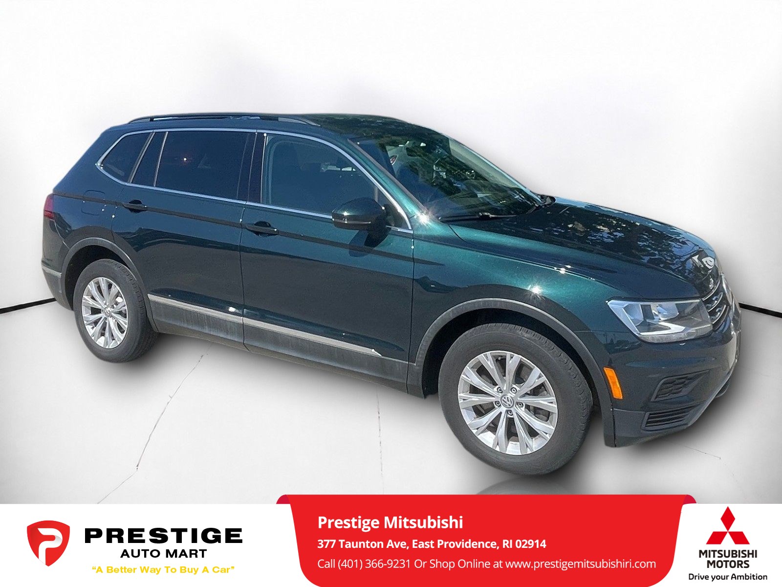 Used 2018 Volkswagen Tiguan SE with VIN 3VV3B7AX2JM058963 for sale in East Providence, RI