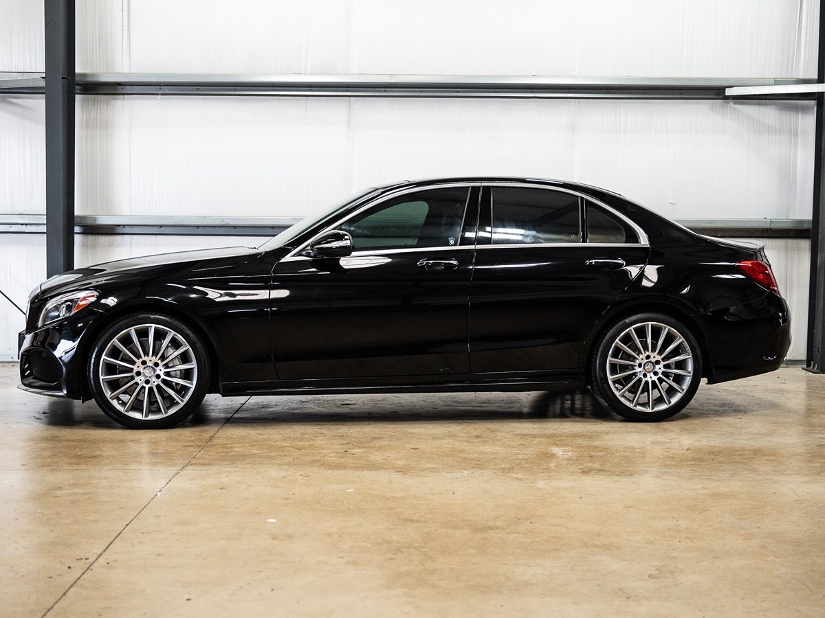 2015 Mercedes-Benz C 400 4MATIC Sedan