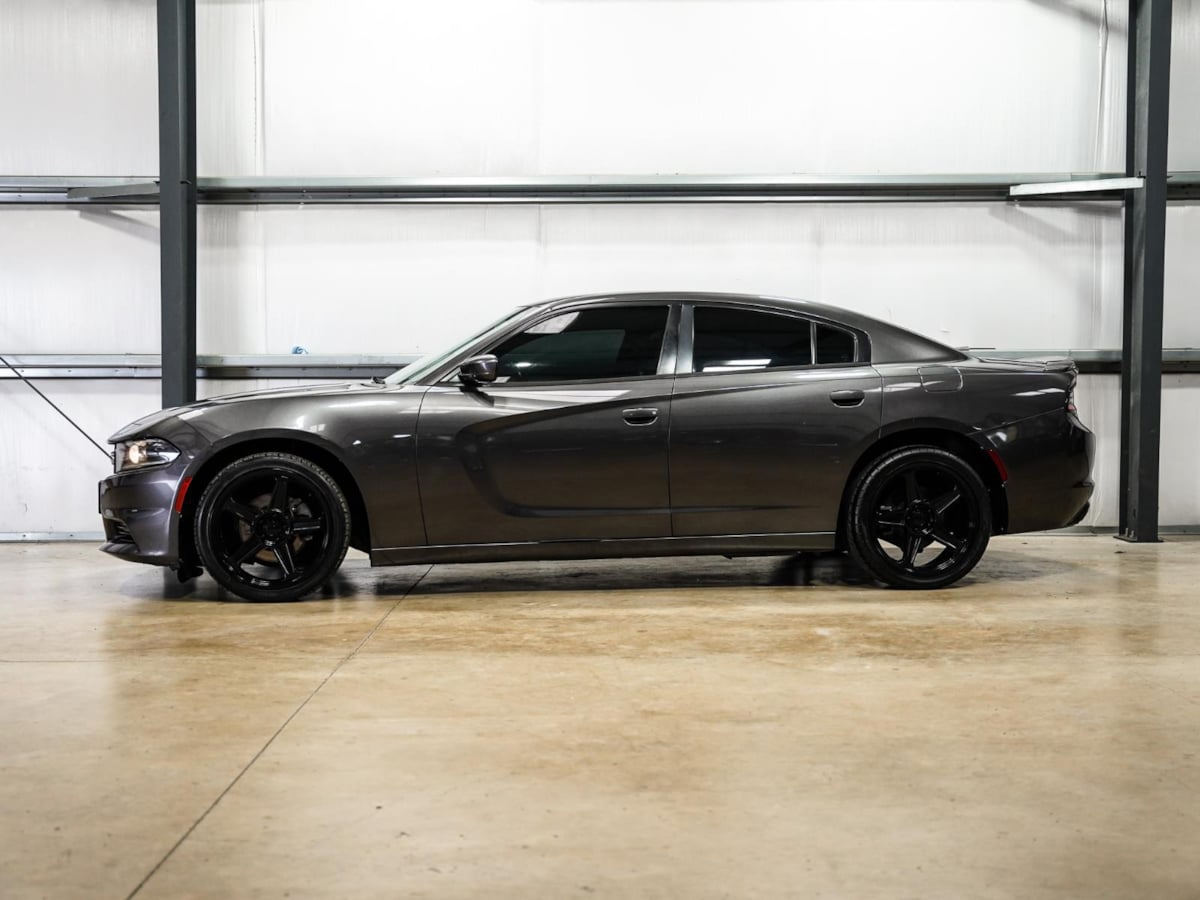 2016 Dodge Charger SE