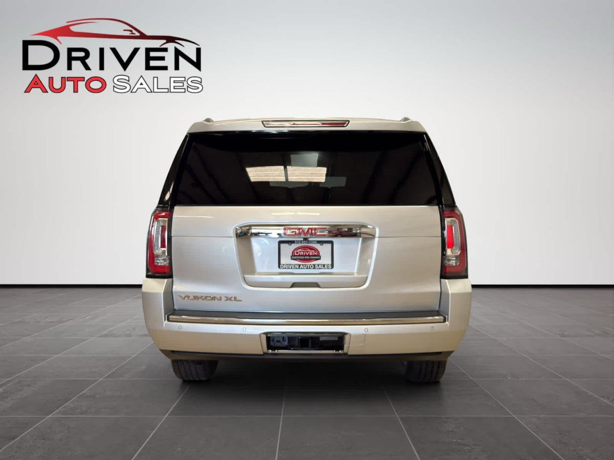 2020 Gmc Yukon XL Denali photo 4