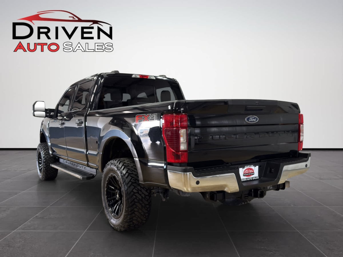 2021 Ford F-250 XLT photo 2