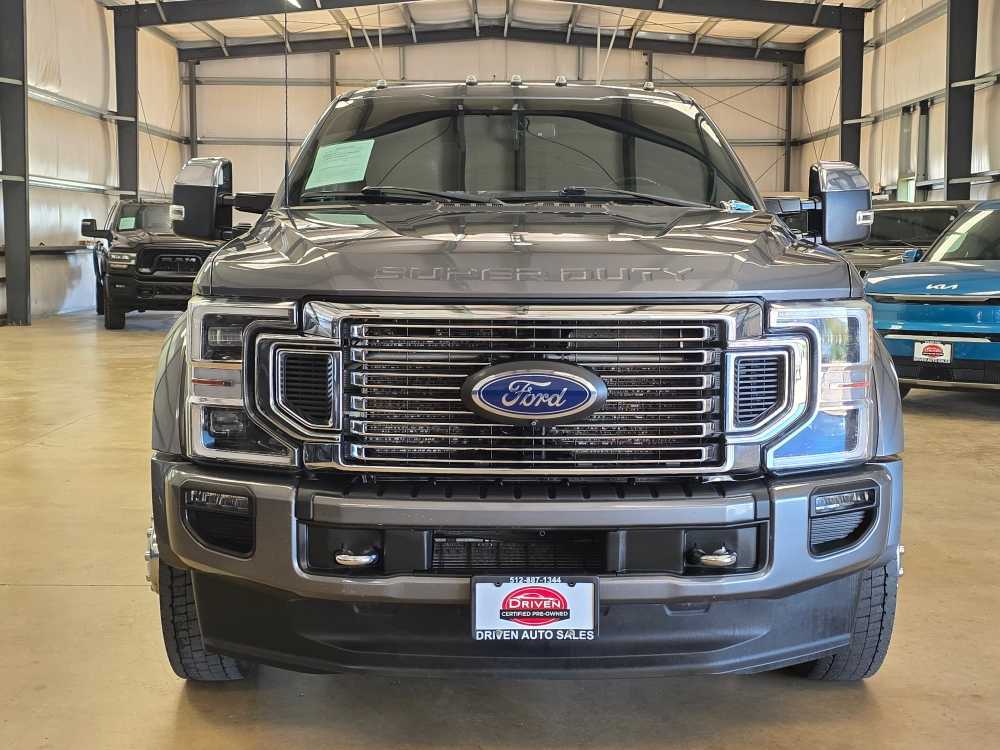 2022 Ford F-450 Platinum photo 2