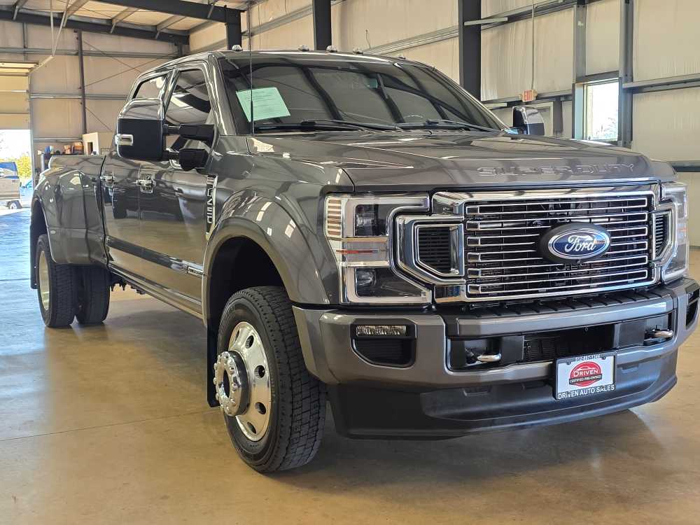 2022 Ford F-450 Platinum photo 3