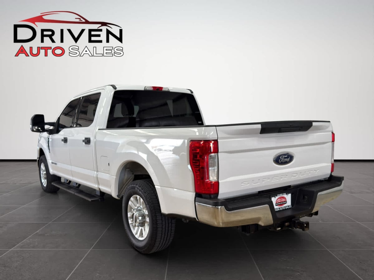 2019 Ford F-250 XLT photo 2