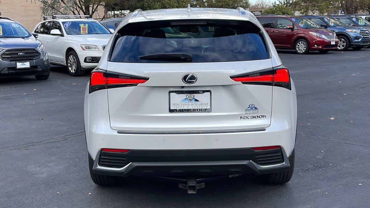 2020 Lexus NX 300h AWD 6