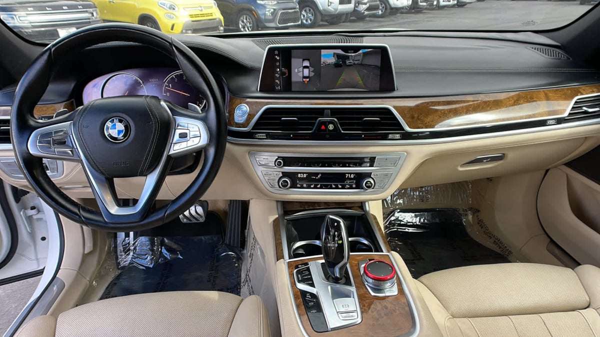 2016 BMW 7 Series 740i 15