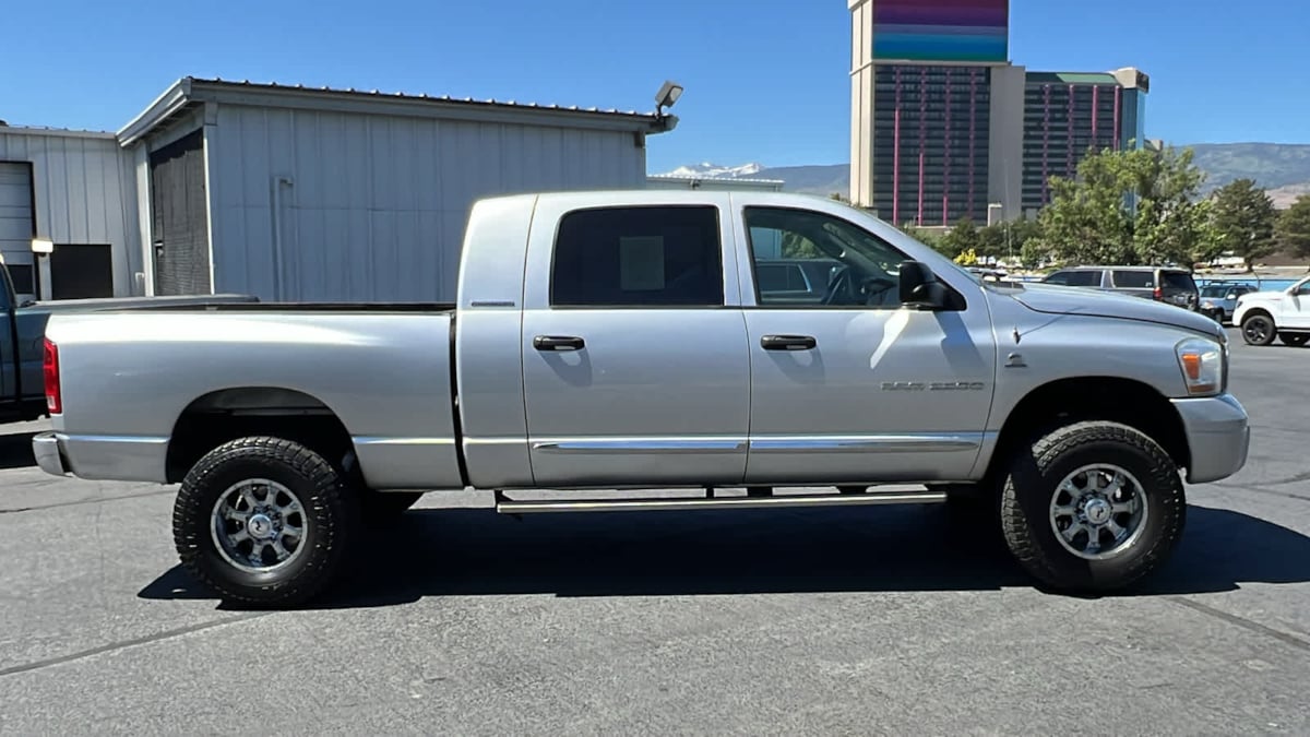 2006 Dodge Ram 2500 Laramie 4