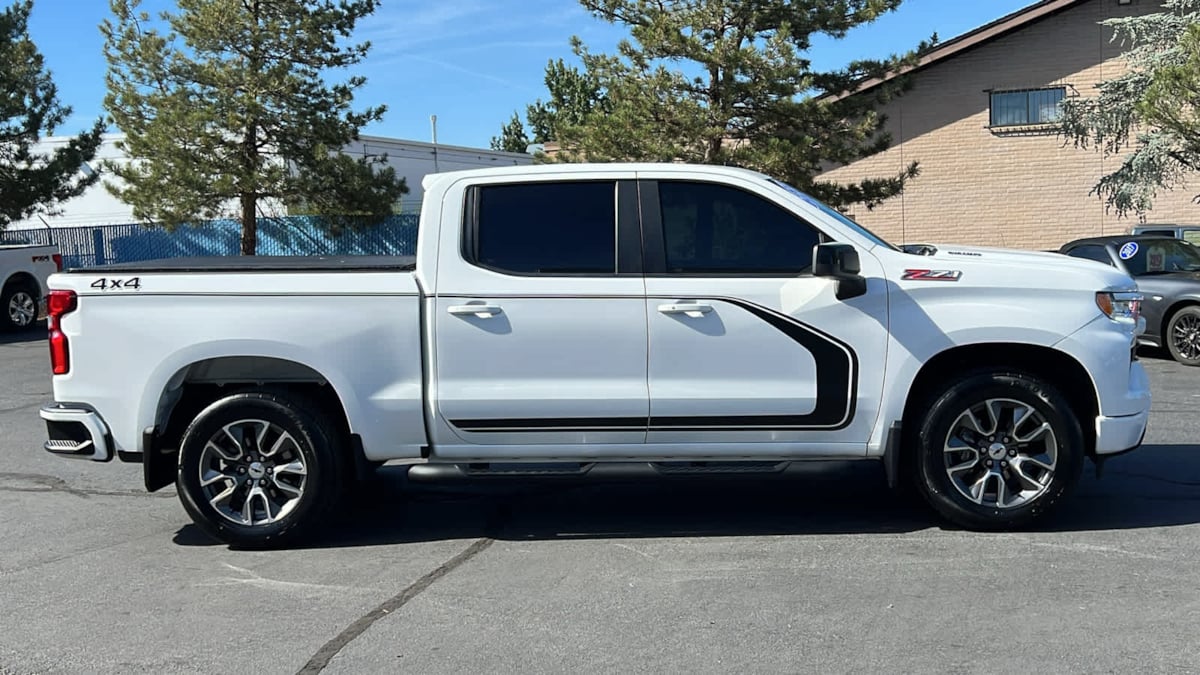 2022 Chevrolet Silverado 1500 RST 4