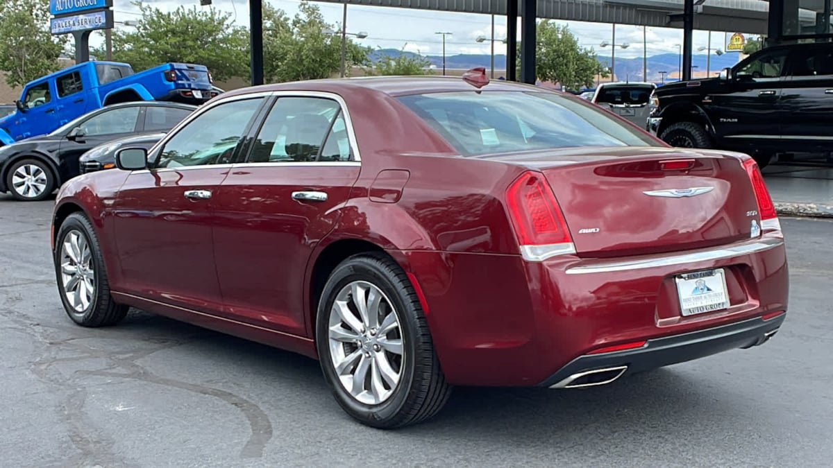 2019 Chrysler 300 Limited 7