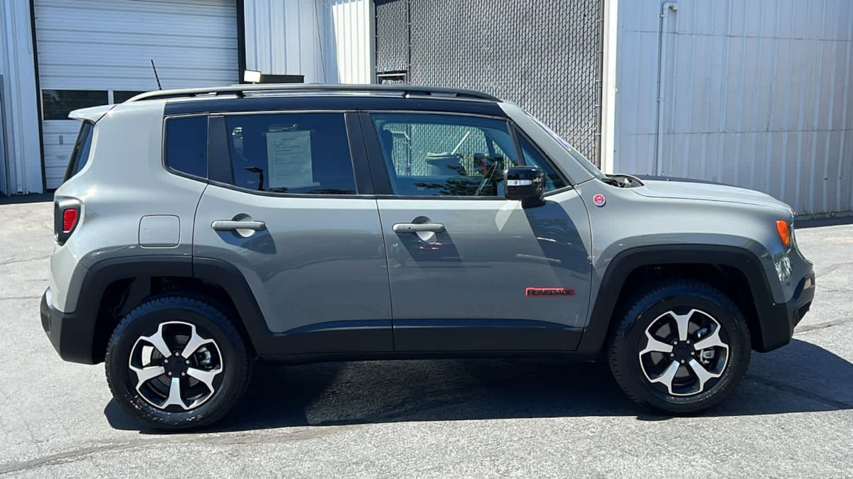 2022 Jeep Renegade Trailhawk 4