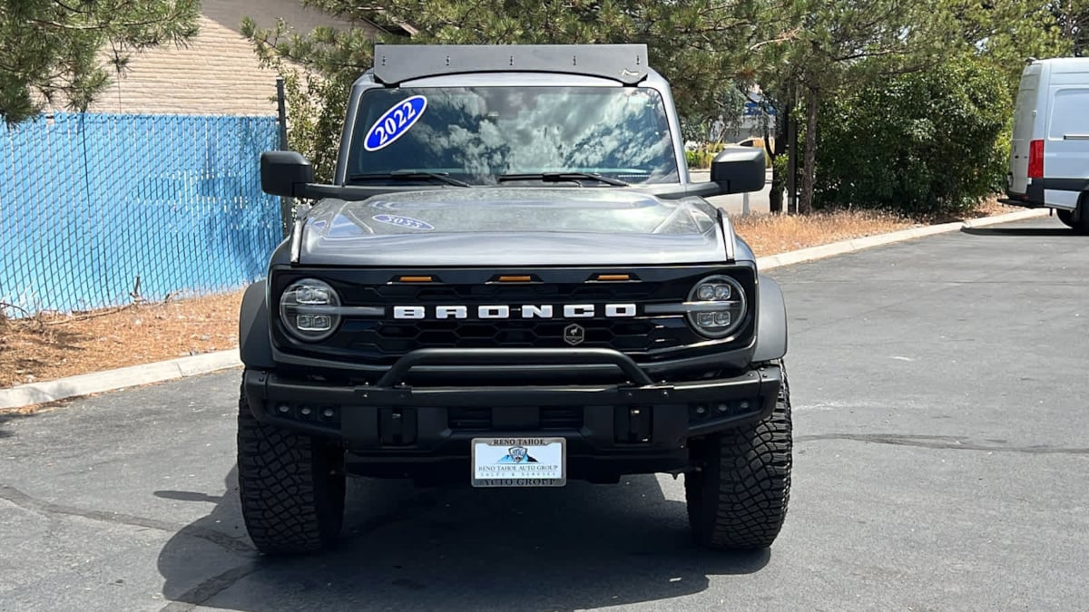 2022 Ford Bronco Black Diamond 2