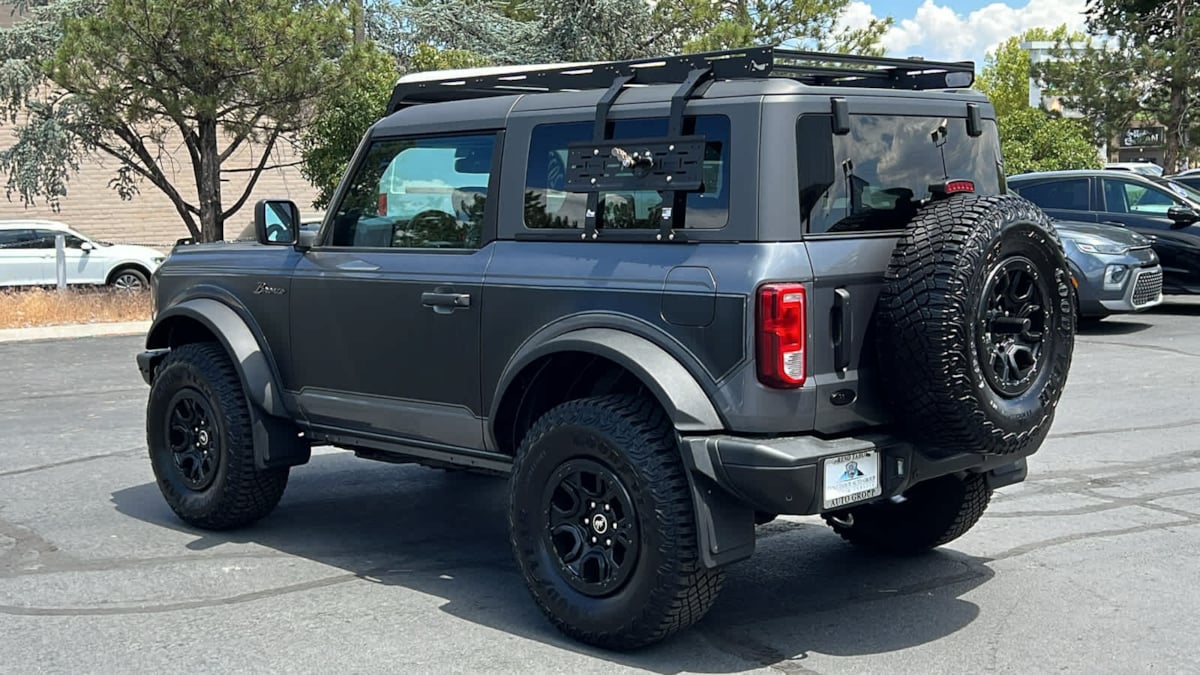 2022 Ford Bronco Black Diamond 7