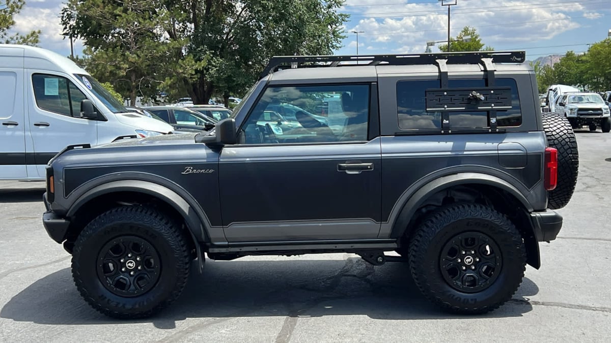 2022 Ford Bronco Black Diamond 8