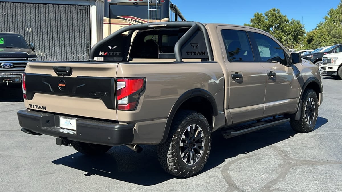 2020 Nissan Titan PRO-4X 5