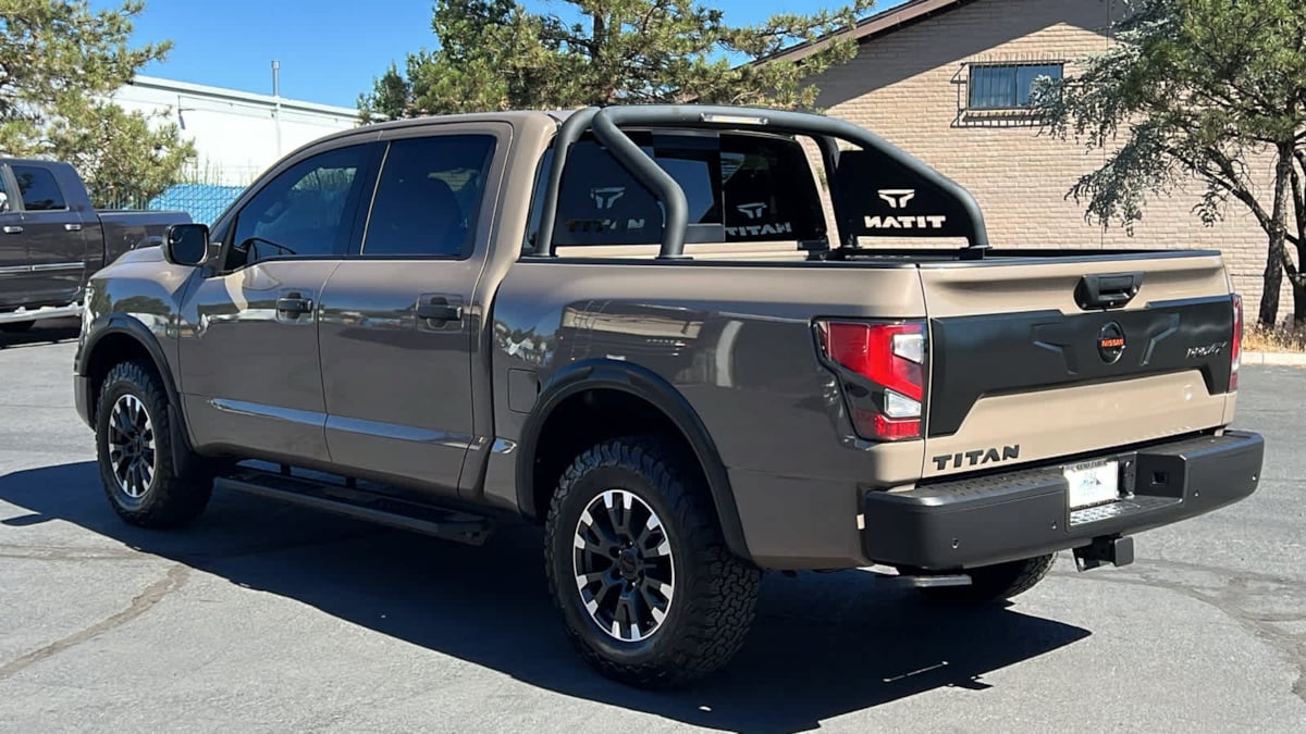 2020 Nissan Titan PRO-4X 7