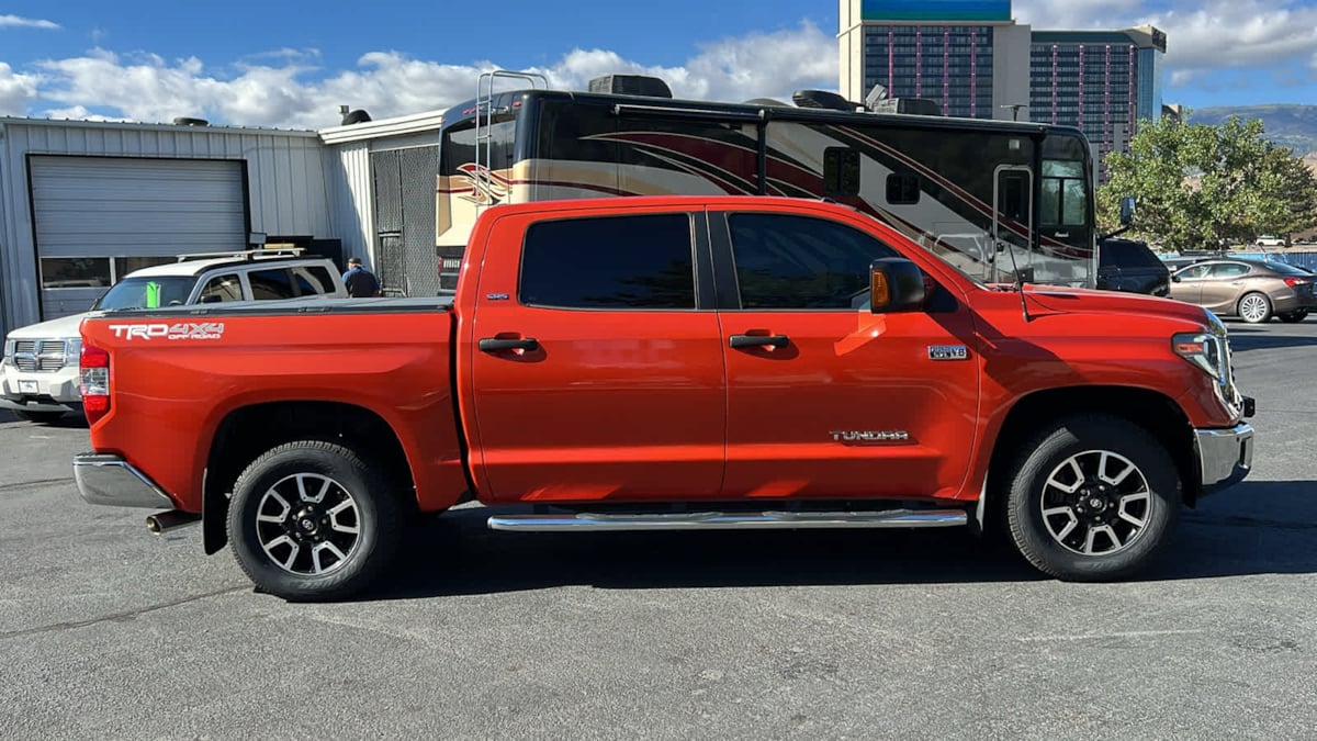 2018 Toyota Tundra 4WD SR5 4