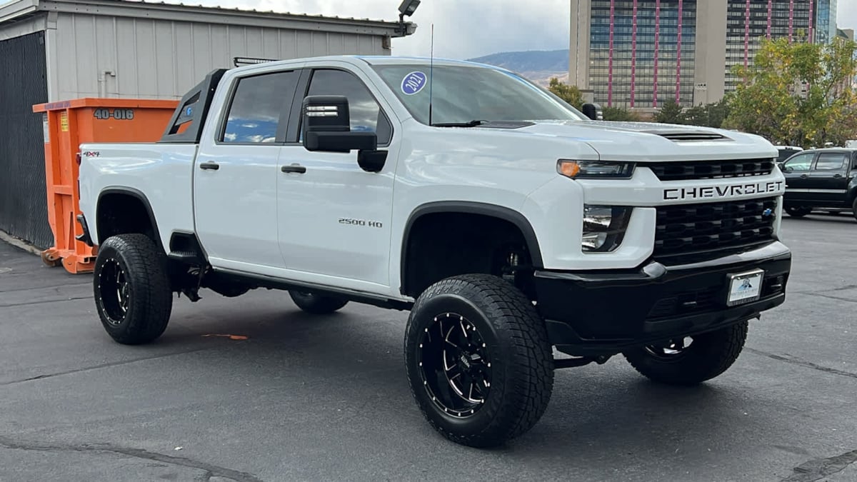 2021 Chevrolet Silverado 2500HD Custom 3