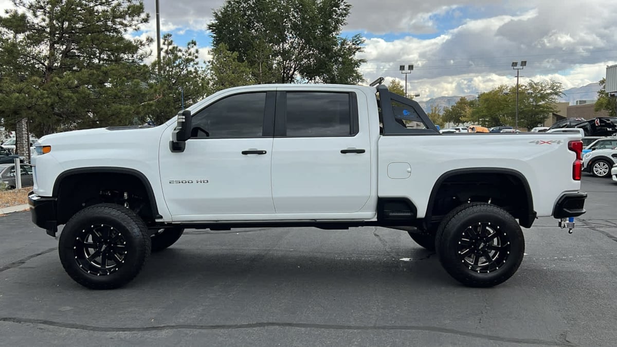 2021 Chevrolet Silverado 2500HD Custom 8