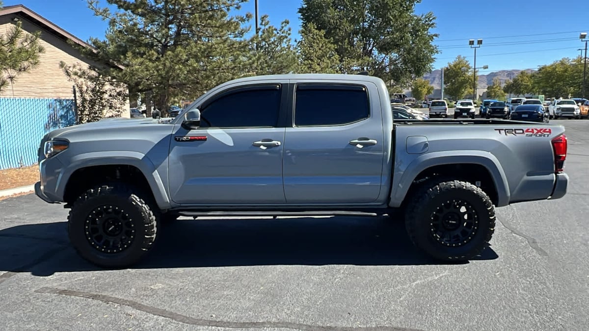 2018 Toyota Tacoma TRD Sport 8