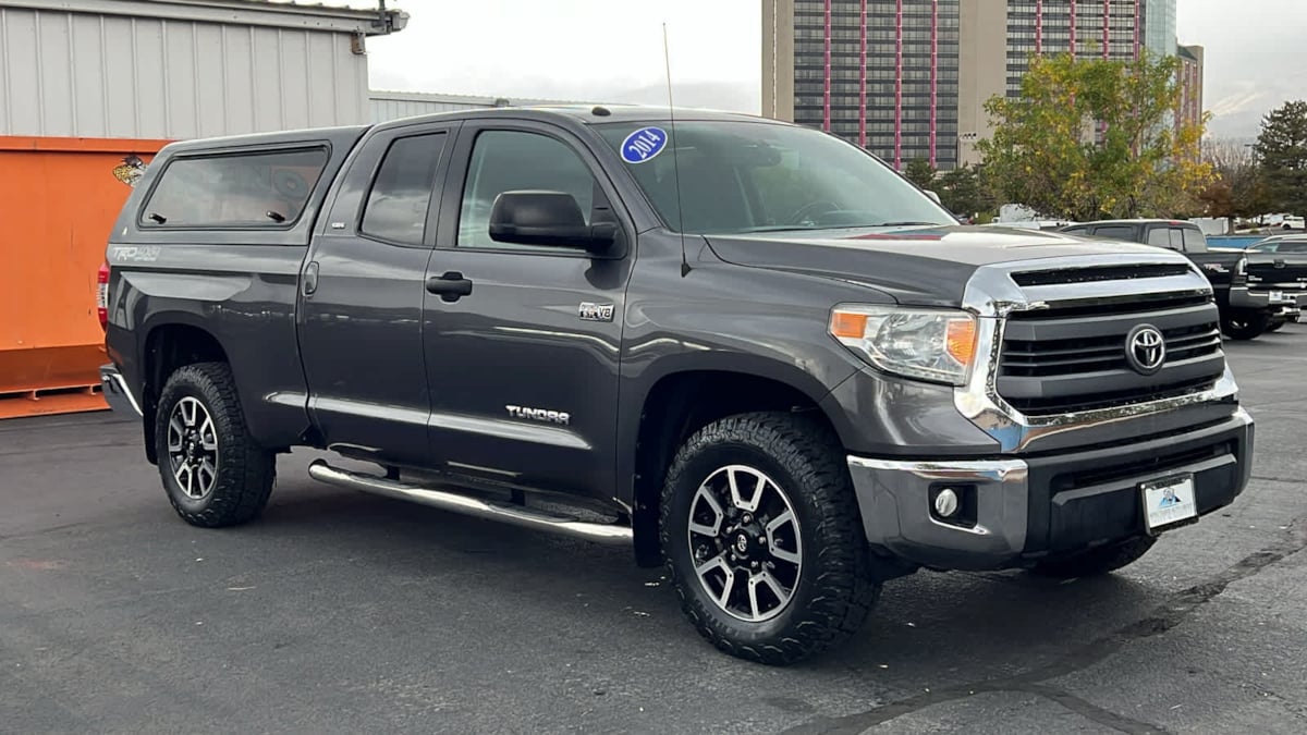 2014 Toyota Tundra 4WD Truck SR5 3