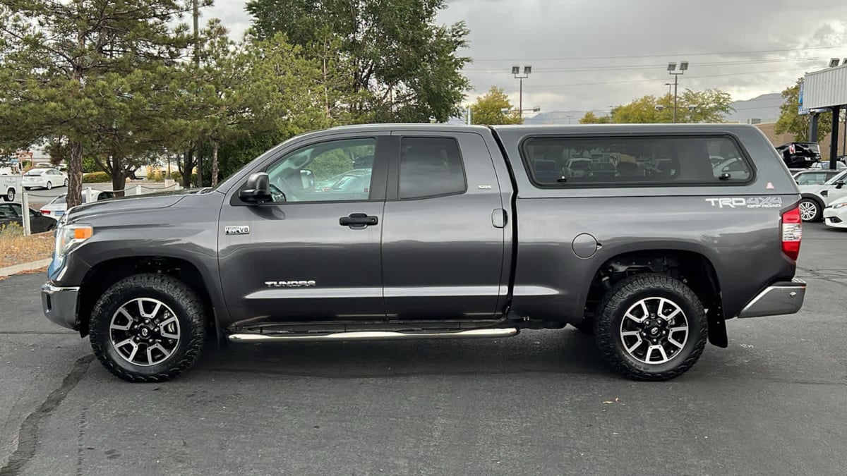 2014 Toyota Tundra 4WD Truck SR5 8