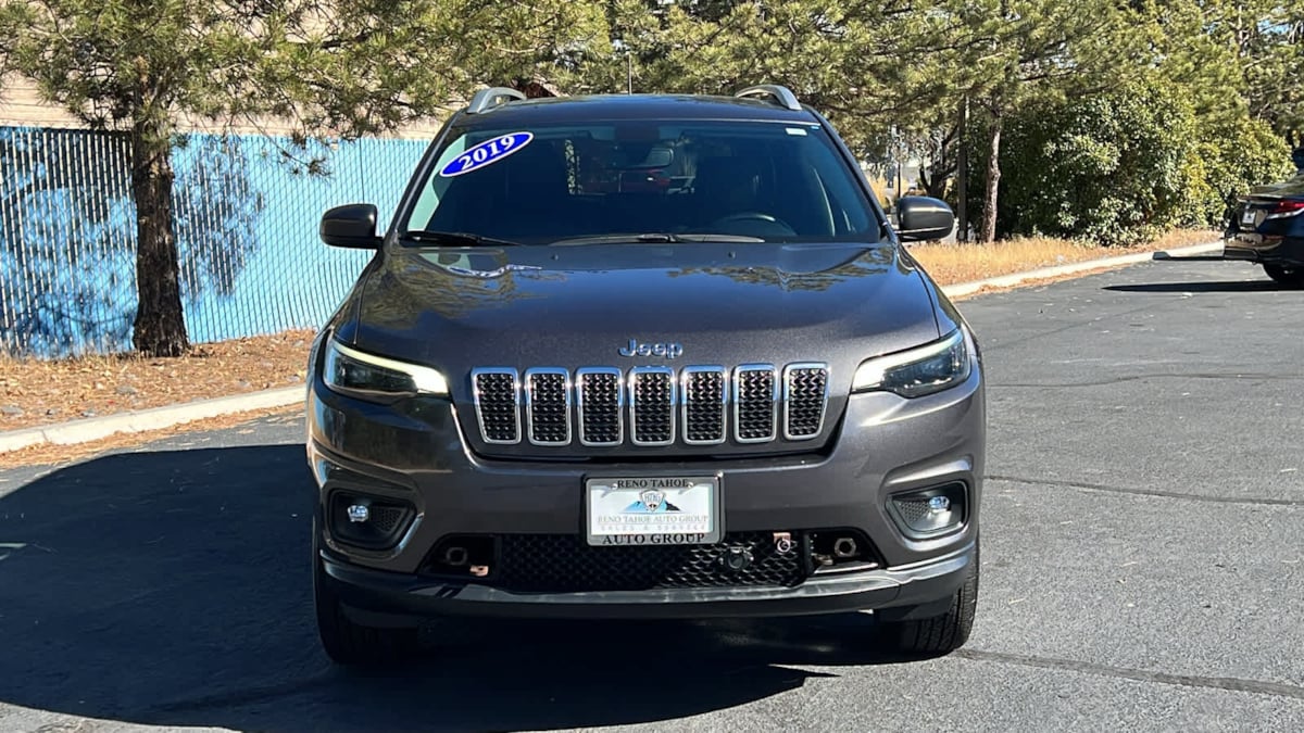 2019 Jeep Cherokee Latitude Plus 2