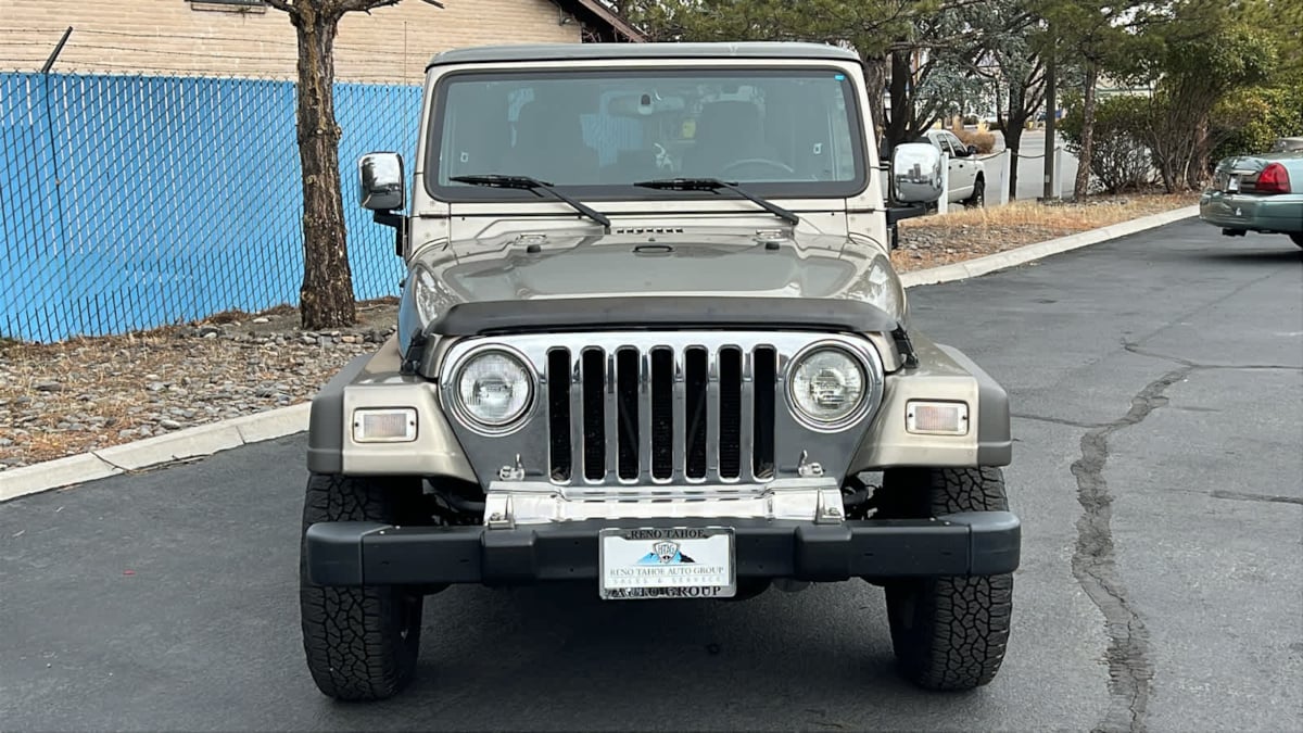 2005 Jeep Wrangler Sport 2