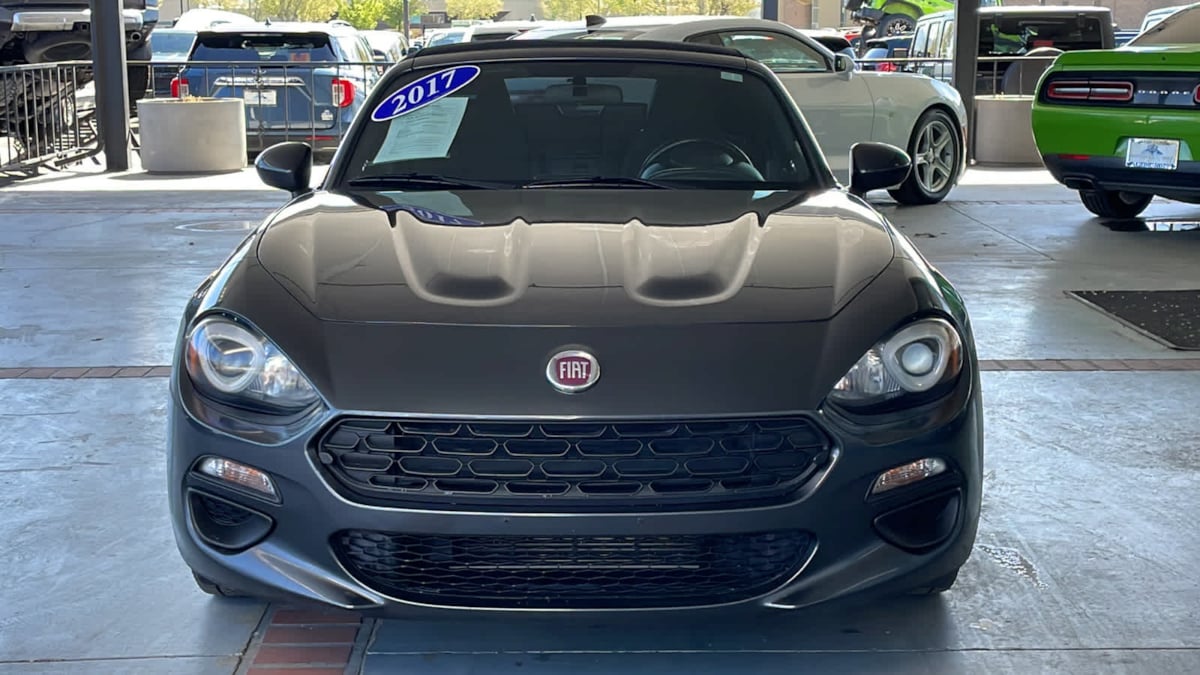 2017 FIAT 124 Spider Classica 7