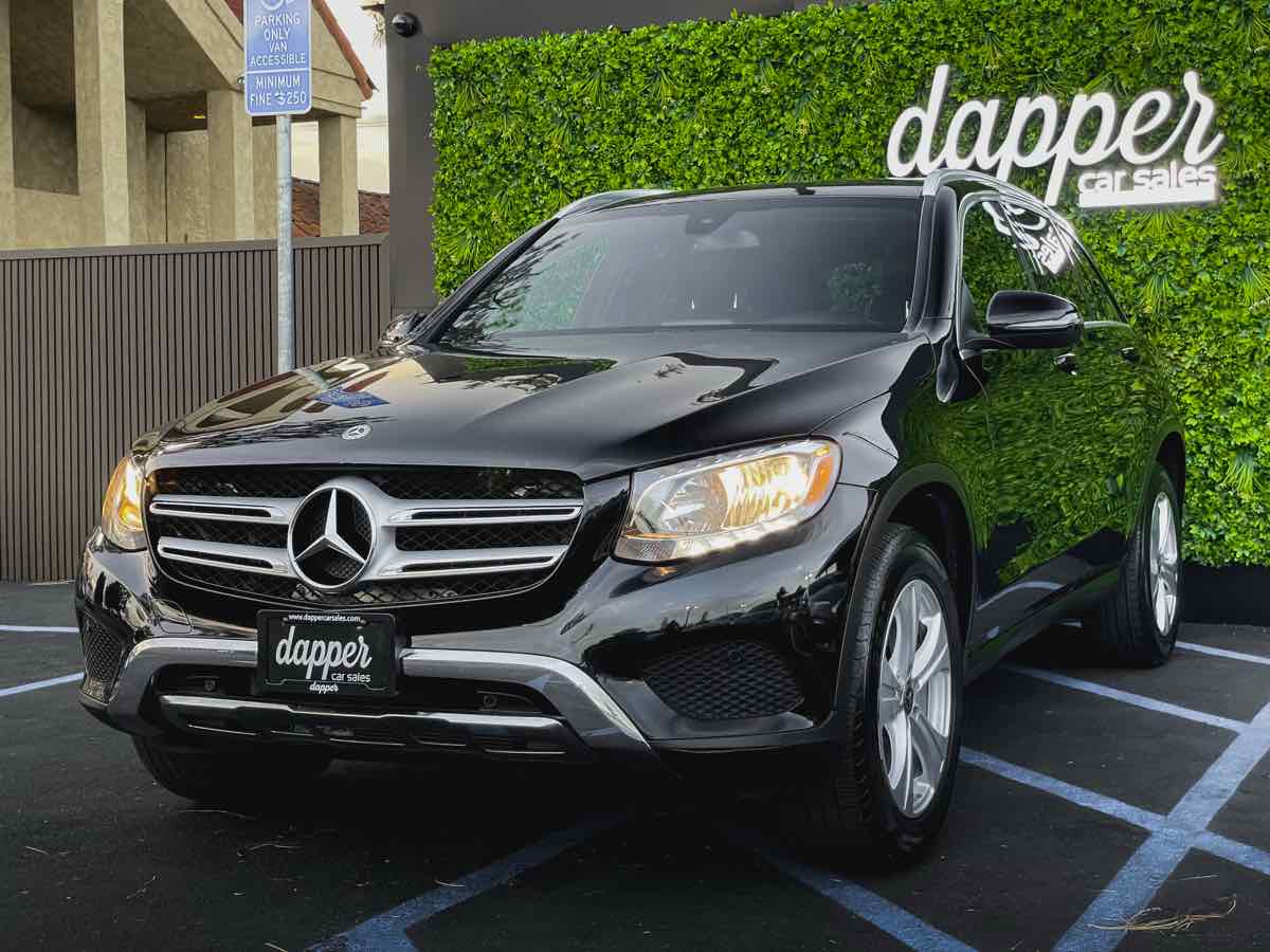 2018 Mercedes Benz GLC 300 photo 3