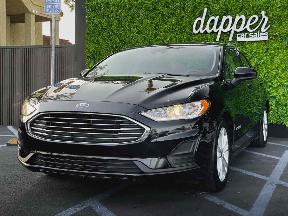 2019 Ford Fusion Hybrid SE photo 3