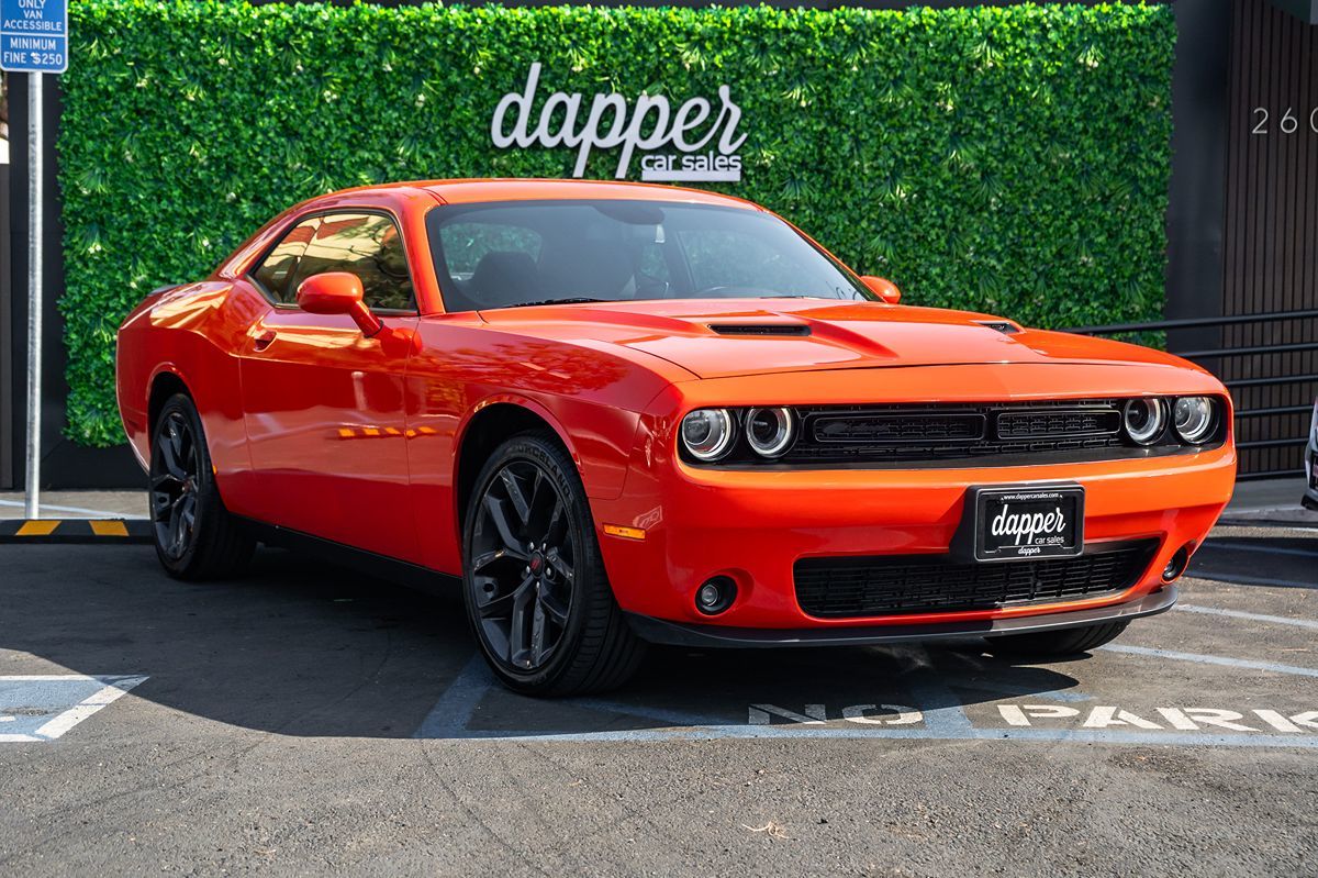 2021 Dodge Challenger SXT photo 3