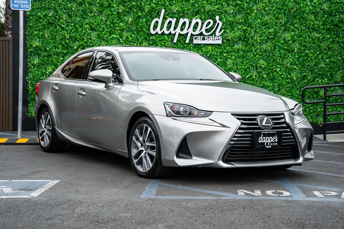 2020 Lexus IS 300 photo 3