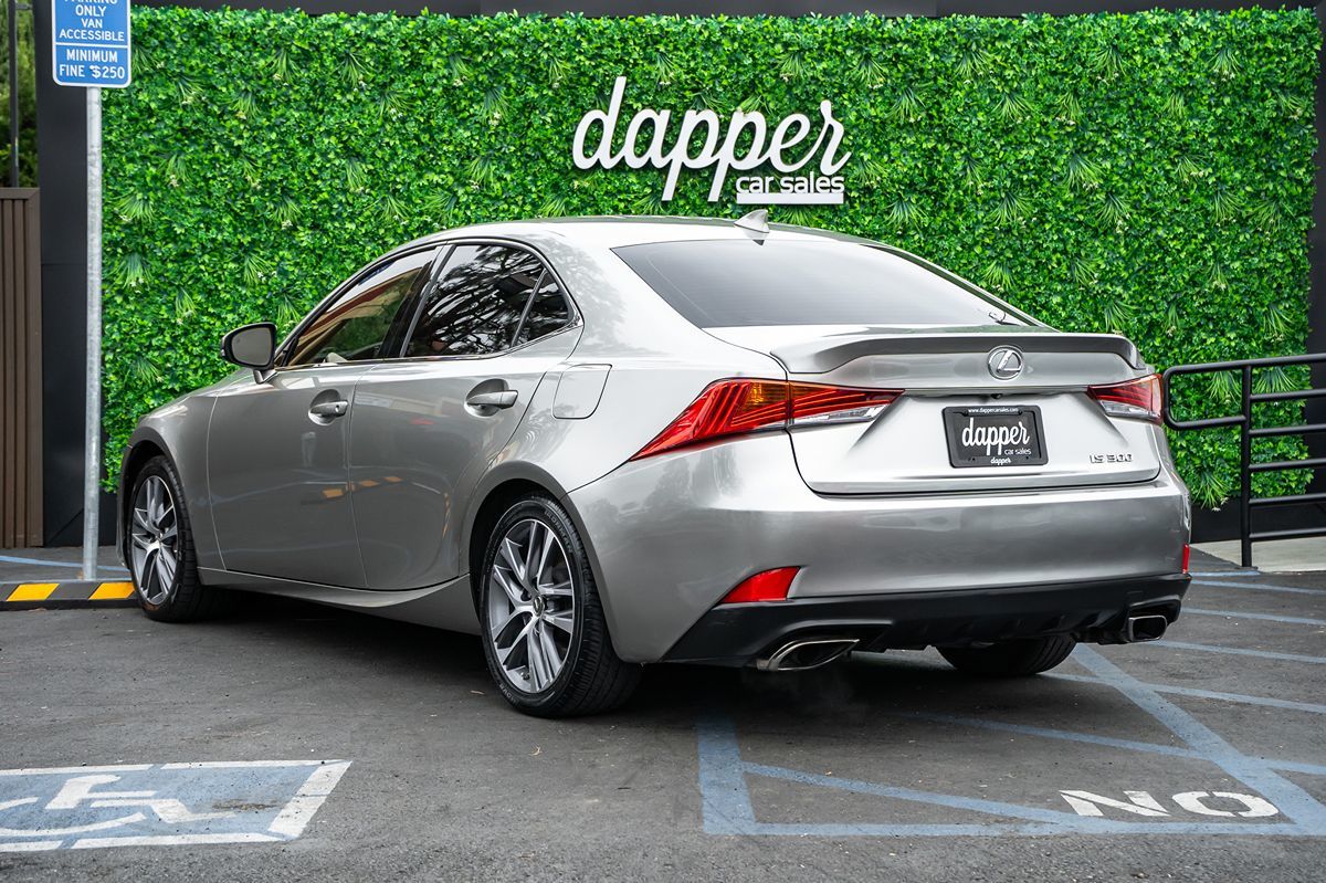 2020 Lexus IS 300 photo 7