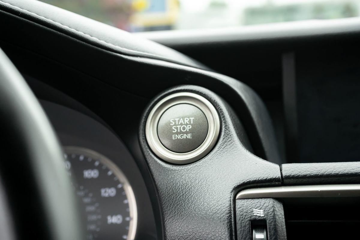 2020 Lexus IS 300 photo 26
