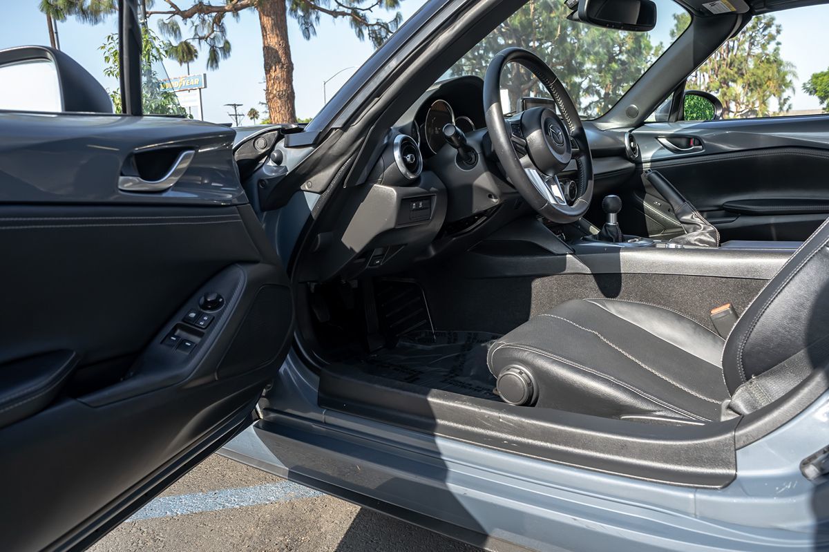 2020 Mazda MX-5 Miata Miata Grand Touring photo 12