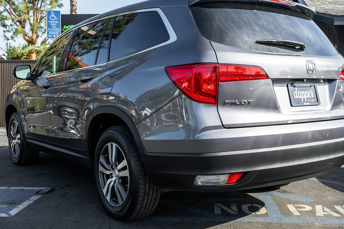 2017 Honda Pilot EX-L photo 6