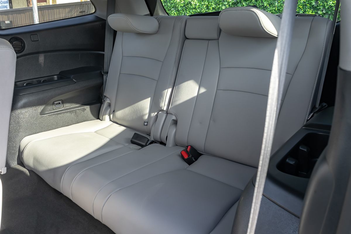 2017 Honda Pilot EX-L photo 12